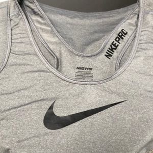 Nike Pro work out tank